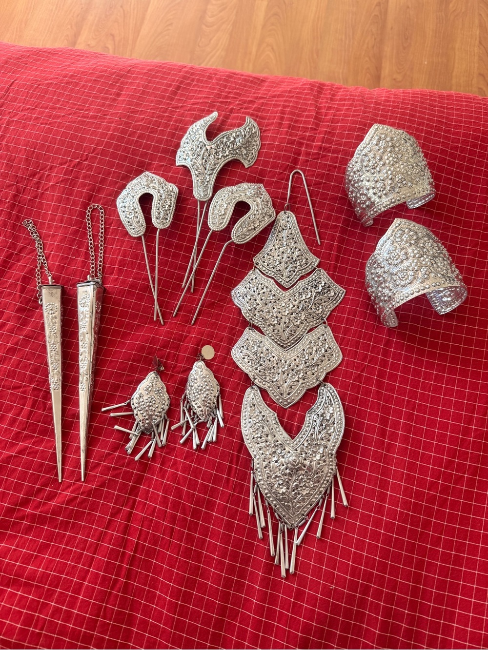 Hmong , Lao , Thai Silver Jewelry Set
